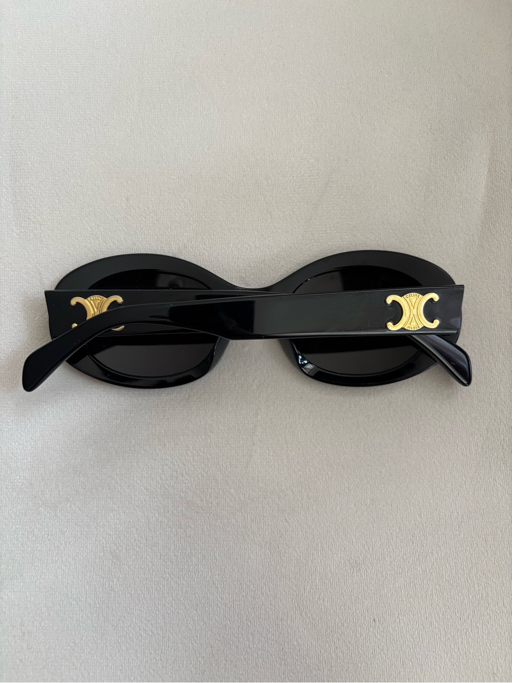 Celine Black Oval Sunglasses with Black Branded Case - Picture 3 of 16